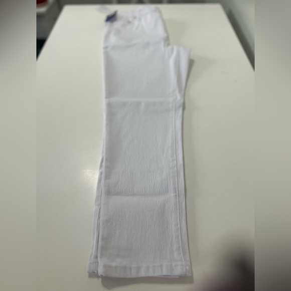 DG 2 Classic White Jeans - Picture 2 of 10